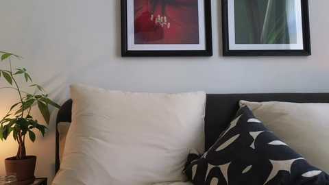 strawberryjamx @ chaturbate on 20231014