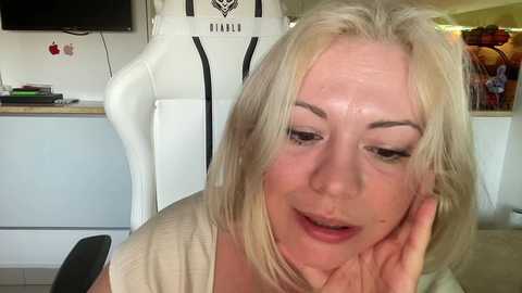kiradivine @ chaturbate on 20231015