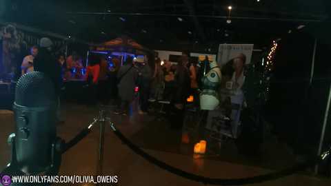 oliviaowens @ chaturbate on 20231015