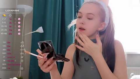 small_blondee @ chaturbate on 20231015