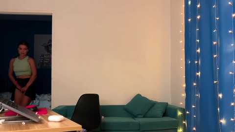 luna_moon_n @ chaturbate on 20231019