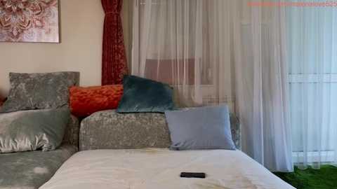 malenahot525 @ chaturbate on 20231019