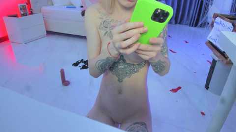 lovexxxpink @ chaturbate on 20231020