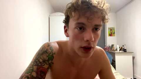 mariasmith01 @ chaturbate on 20231020