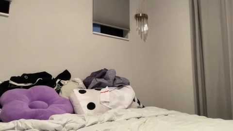 sluttylilsister @ chaturbate on 20231020