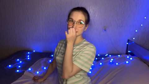 cherry_moonn @ chaturbate on 20231021