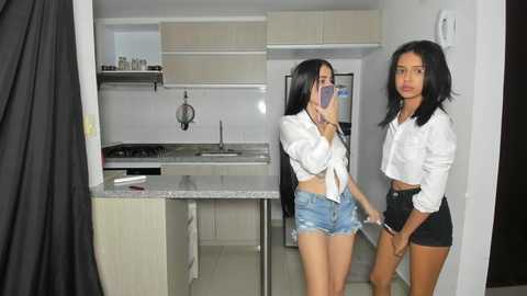 thegirls_girls @ chaturbate on 20231021