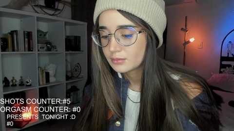 lonelly_lolly98 @ chaturbate on 20231022