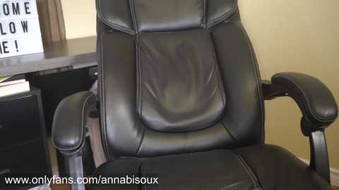 annabisoux @ chaturbate on 20231023