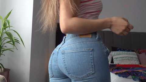 beyllove_d @ chaturbate on 20231025
