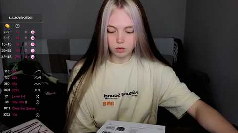small_blondee @ chaturbate on 20231025