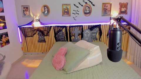 little_effy18 @ chaturbate on 20231026