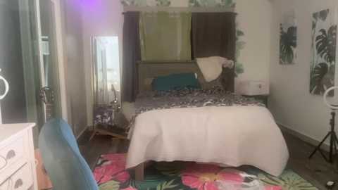 kaileeshy @ chaturbate on 20231028