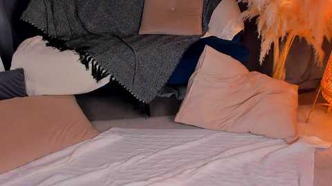 milablush @ chaturbate on 20231028