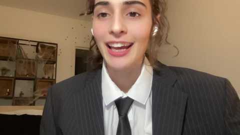 wonderland_stia @ chaturbate on 20231028