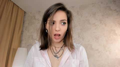 emiliacourtney @ chaturbate on 20231029