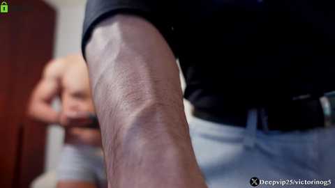 eroswolfs @ chaturbate on 20231029