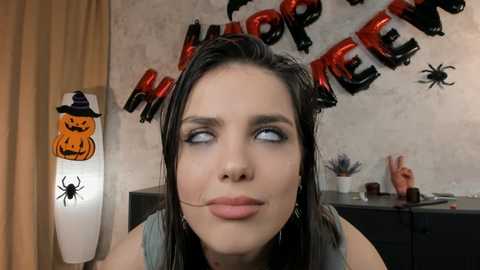 emiliacourtney @ chaturbate on 20231031