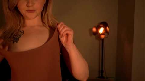 lucydelovely @ chaturbate on 20231031