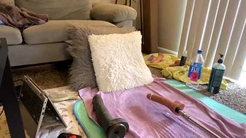 peachespanties123 @ chaturbate on 20231031