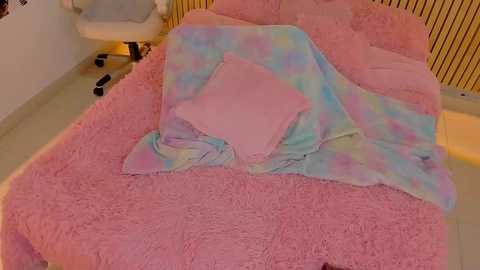 little_effy18 @ chaturbate on 20231101
