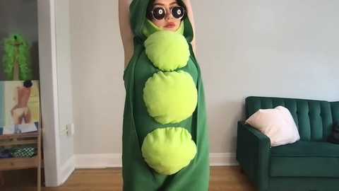 littlesugarpea @ chaturbate on 20231102