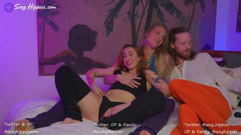 sexyhippies @ chaturbate on 20231102