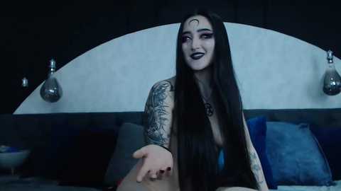 charlotte_germanotta_ @ chaturbate on 20231103