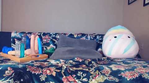 khloeexoxo @ chaturbate on 20231103