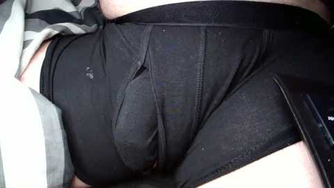 ur_pal @ chaturbate on 20231103
