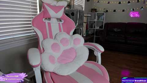 violetttflowers @ chaturbate on 20231103