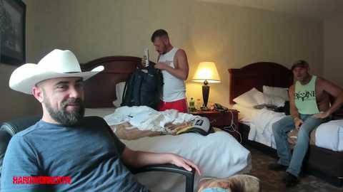 hardworkertn @ chaturbate on 20231104