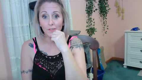 joliexx41 @ chaturbate on 20231104