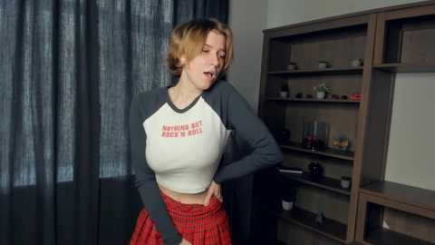 kristi_moss @ chaturbate on 20231107