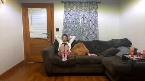 roxy1105 @ chaturbate on 20231107