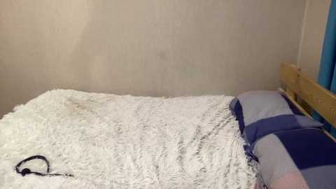 sarahsupershy @ chaturbate on 20231108