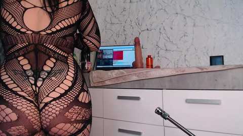 simplegirl1996 @ chaturbate on 20231109