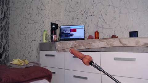 simplegirl1996 @ chaturbate on 20231109