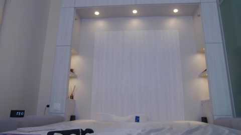 _kyllie_ @ chaturbate on 20231111