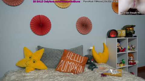 19honeysuckle @ chaturbate on 20231112