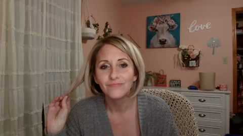 joliexx41 @ chaturbate on 20231112