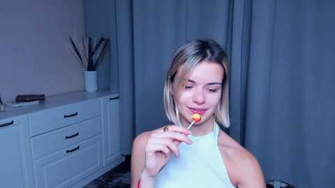 niki_nice @ chaturbate on 20231113