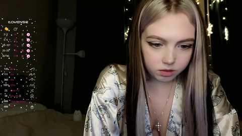 small_blondee @ chaturbate on 20231113