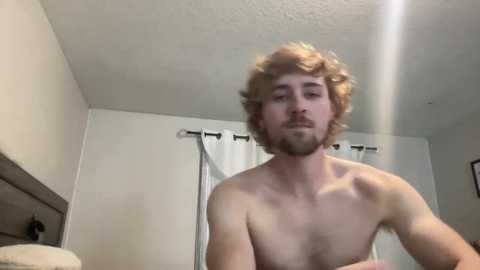 xoxomistie10210 @ chaturbate on 20231115