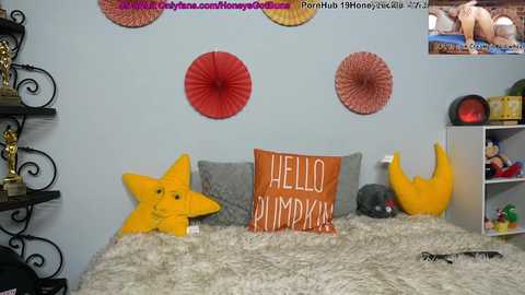 19honeysuckle @ chaturbate on 20231116