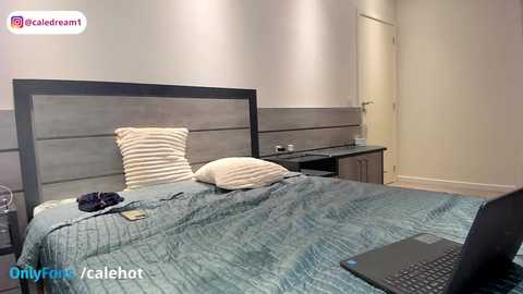 calehot98 @ chaturbate on 20231116