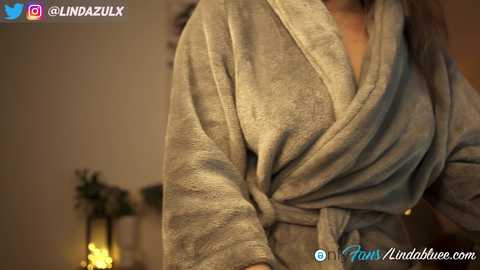 lindabluee @ chaturbate on 20231116