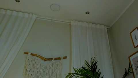 milablush @ chaturbate on 20231117