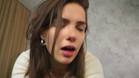 emiliacourtney @ chaturbate on 20231119