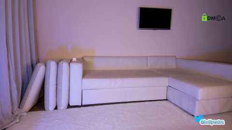 hollyextra @ chaturbate on 20231119